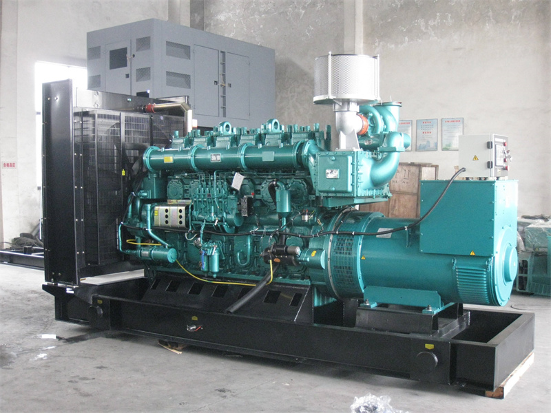 温岭200KW 柴油发电机的油耗是多少？